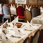 Hotel Post 4*