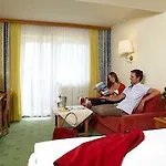 Post Abtenau