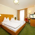Hotel Post 4*