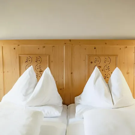 Hotel Post 4*