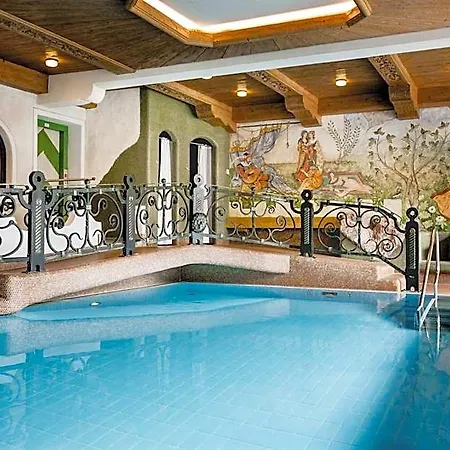 Hotel Post 4*
