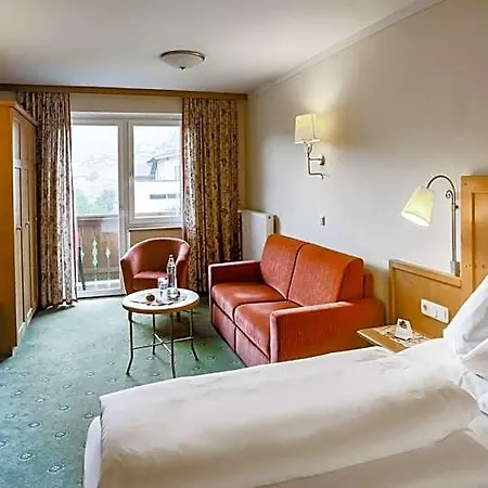 Hotel Post 4*